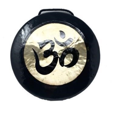 Om w/Black Edge